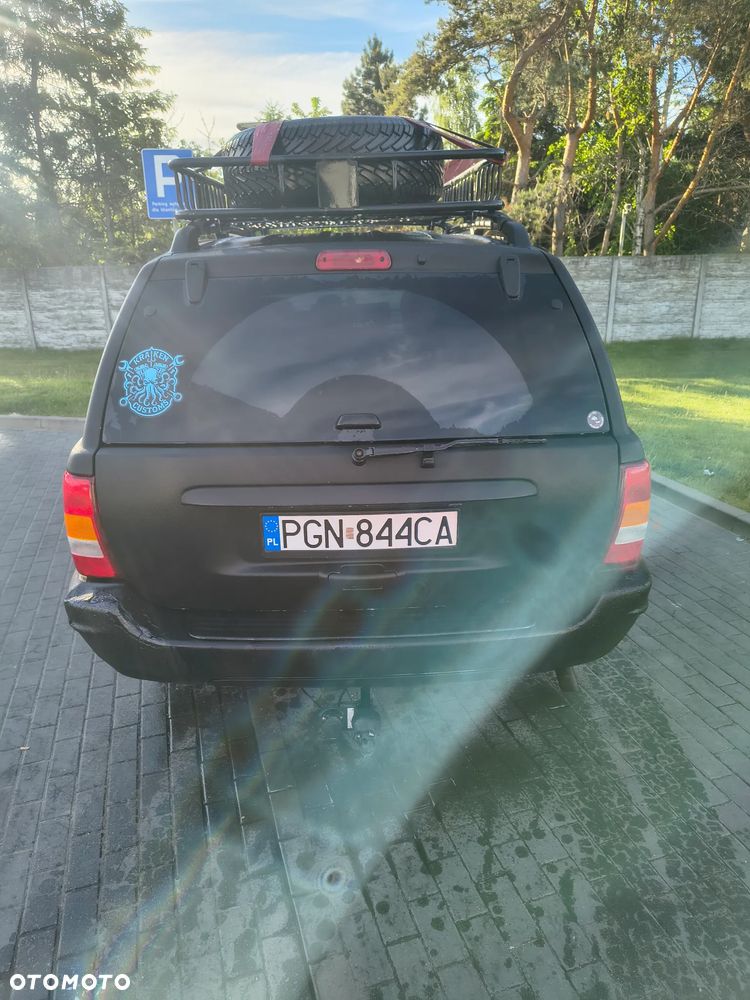 Jeep Grand Cherokee - 13