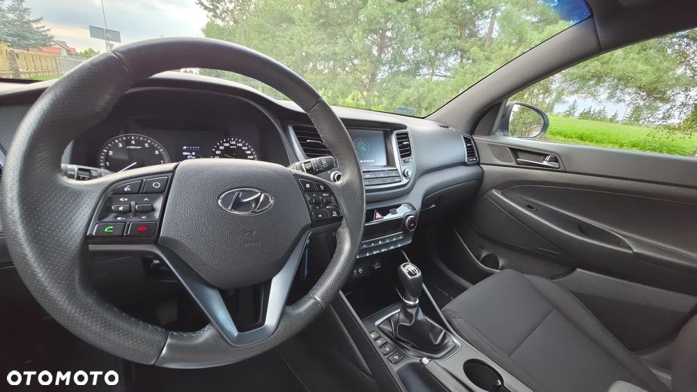 Hyundai Tucson 1.6 GDI BlueDrive GO 2WD - 30