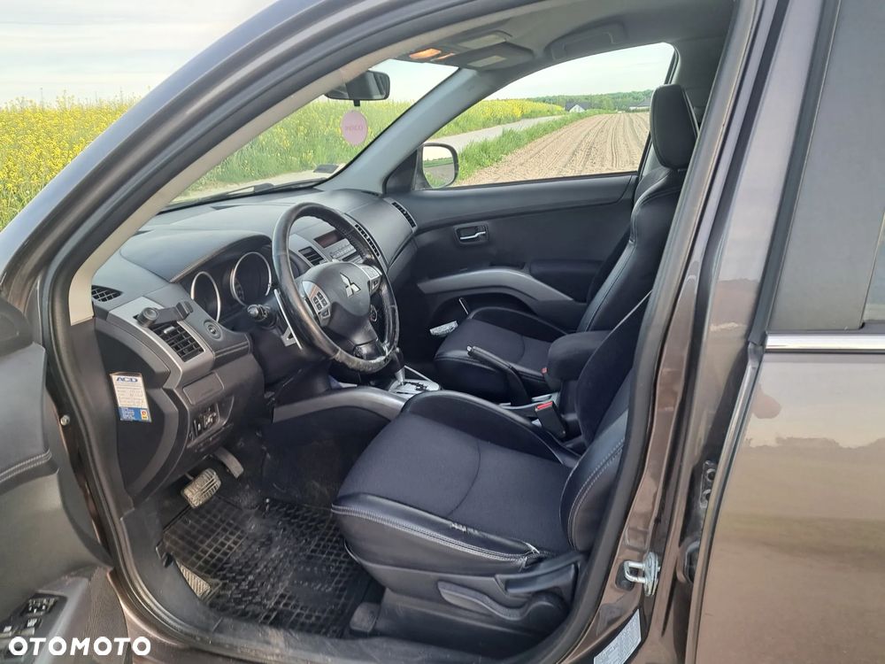 Mitsubishi Outlander 2.0 Intense + 2WD CVT - 3