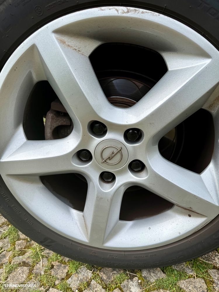 Opel Astra GTC 1.9 CDTI - 23