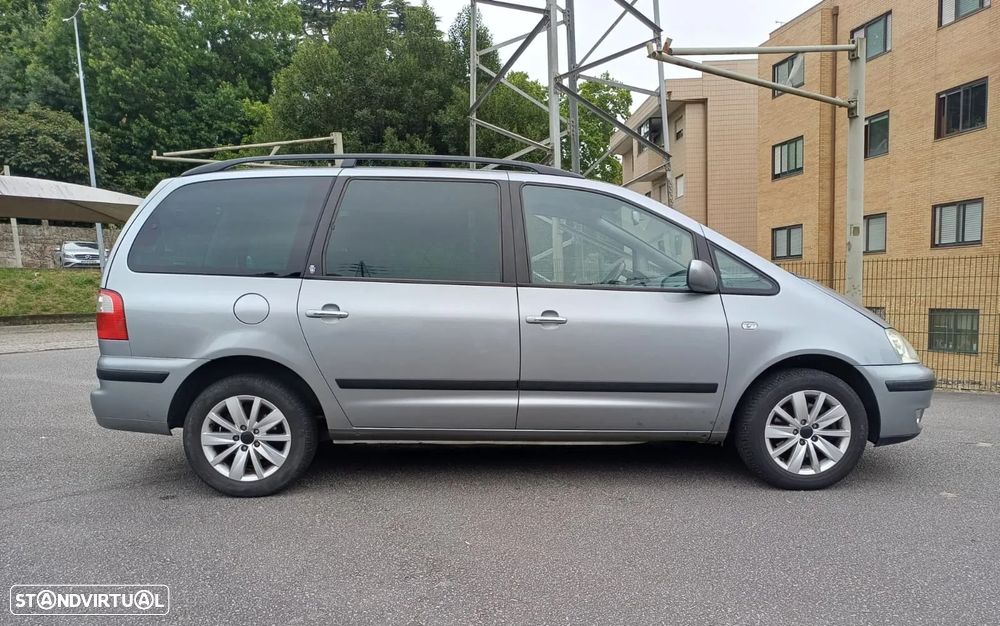 Ford Galaxy TDI Ghia - 4
