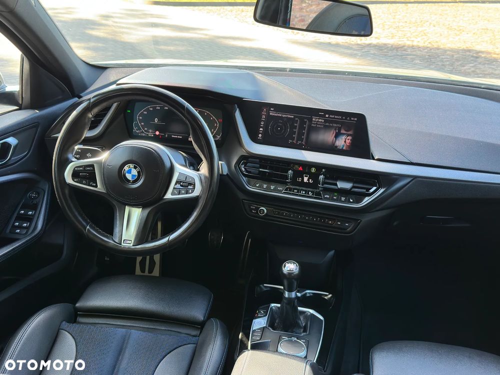 BMW Seria 1 118i M Sport Shadow - 7