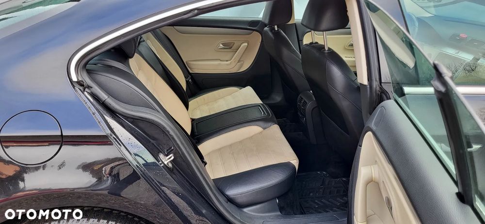 Volkswagen Passat CC - 17