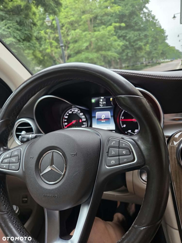 Mercedes-Benz GLC - 19