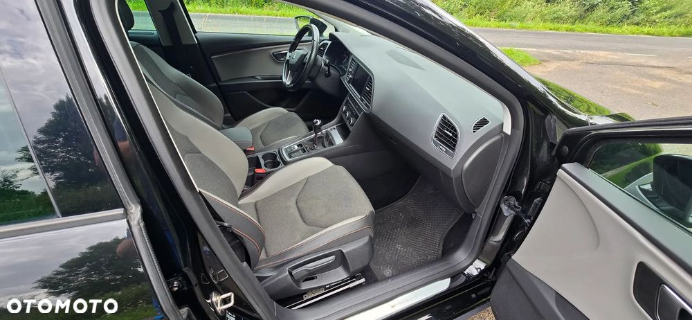 Seat Leon 1.6 TDI Xcellence - 17