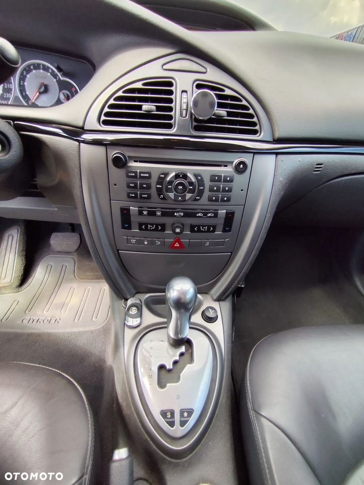 Citroën C5 II 2.0 HDi Exclusive - 19