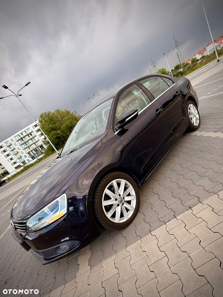 Volkswagen Jetta 1.4 TSI Highline - 1