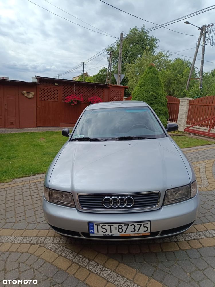 Audi A4 Limousine - 26