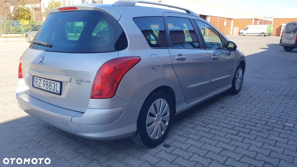 Peugeot 308 1.6 HDi Premium Plus - 14