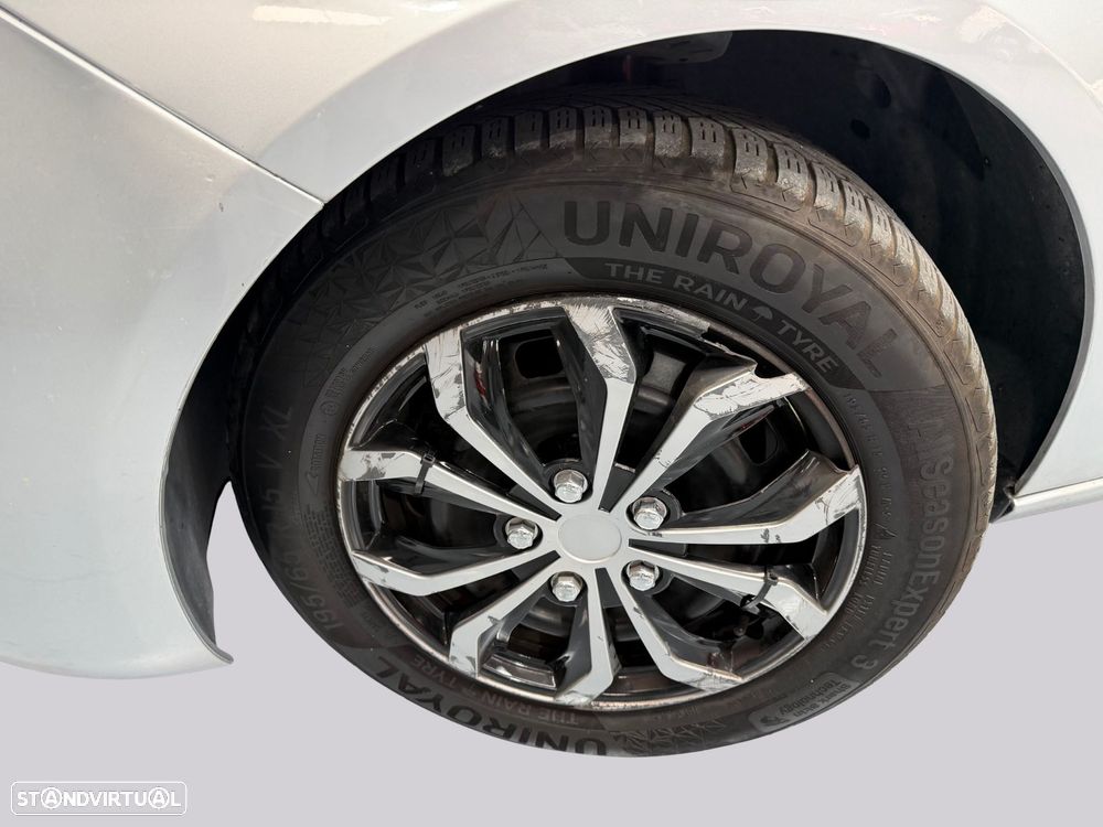 Peugeot 308 1.2 PureTech Active - 11