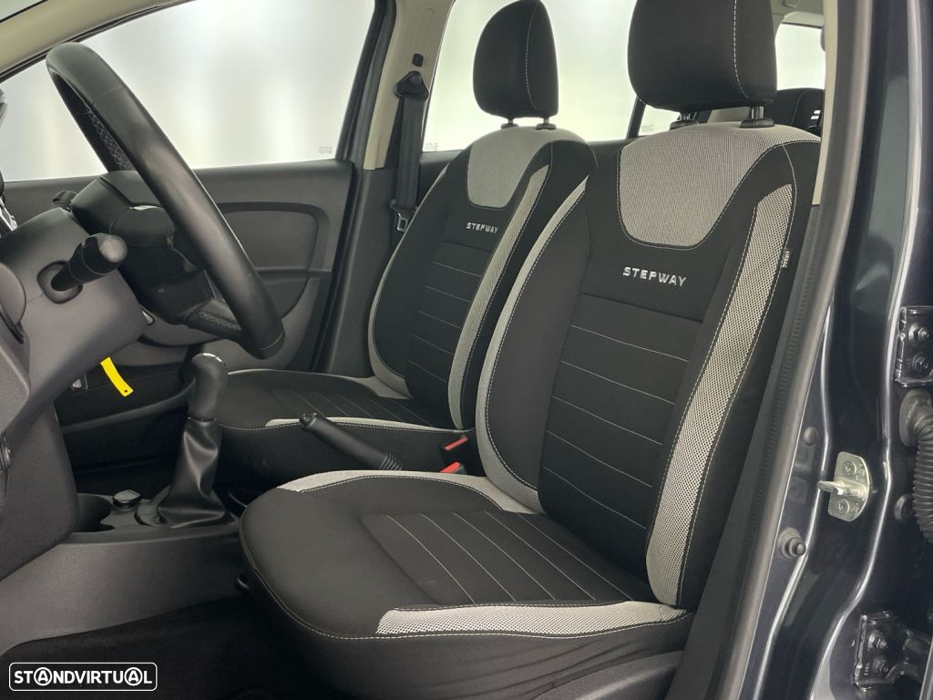 Dacia Logan MCV 0.9 TCe Stepway - 19