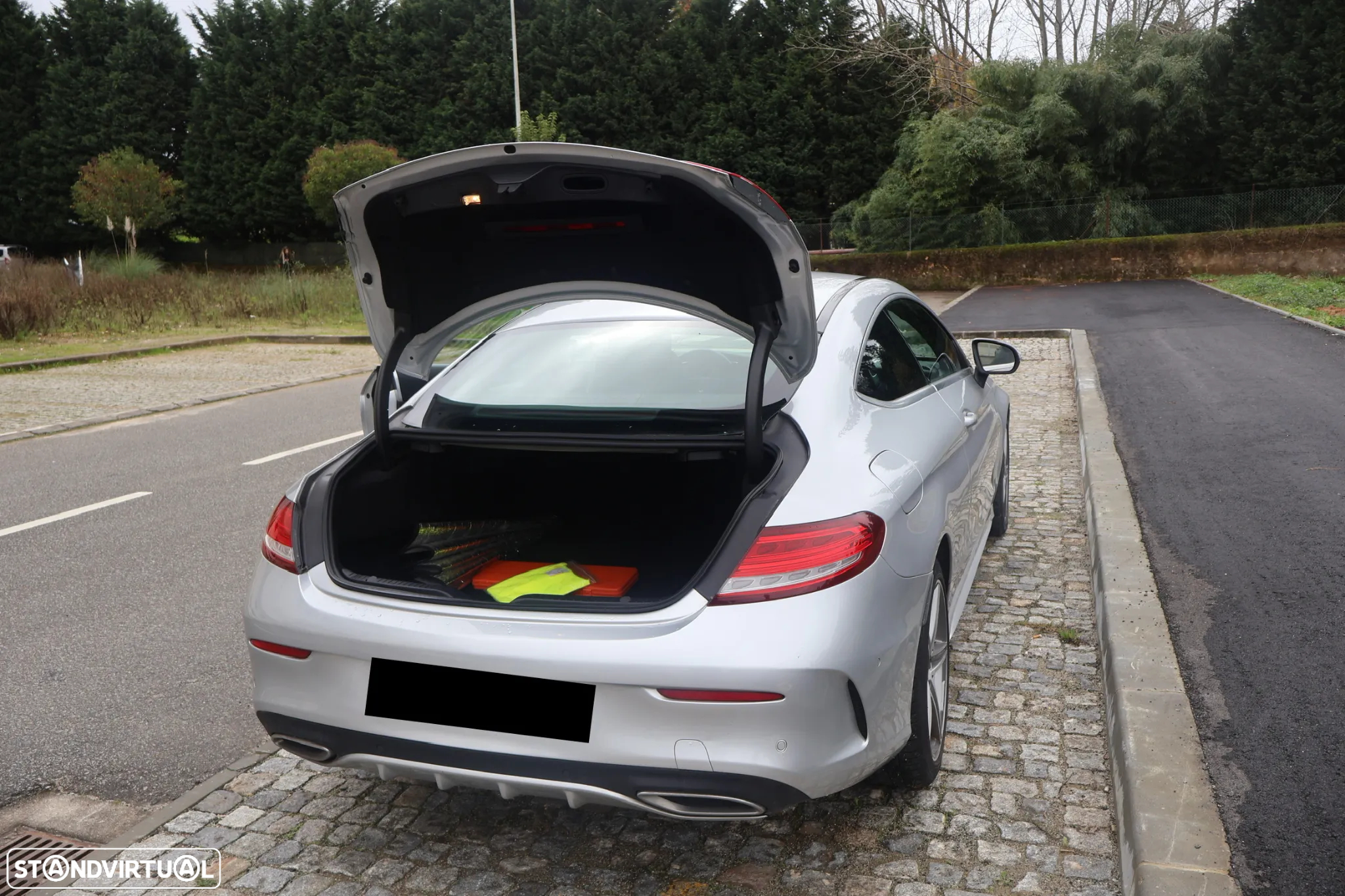 Mercedes-Benz C 220 d Coupe AMG Line - 2