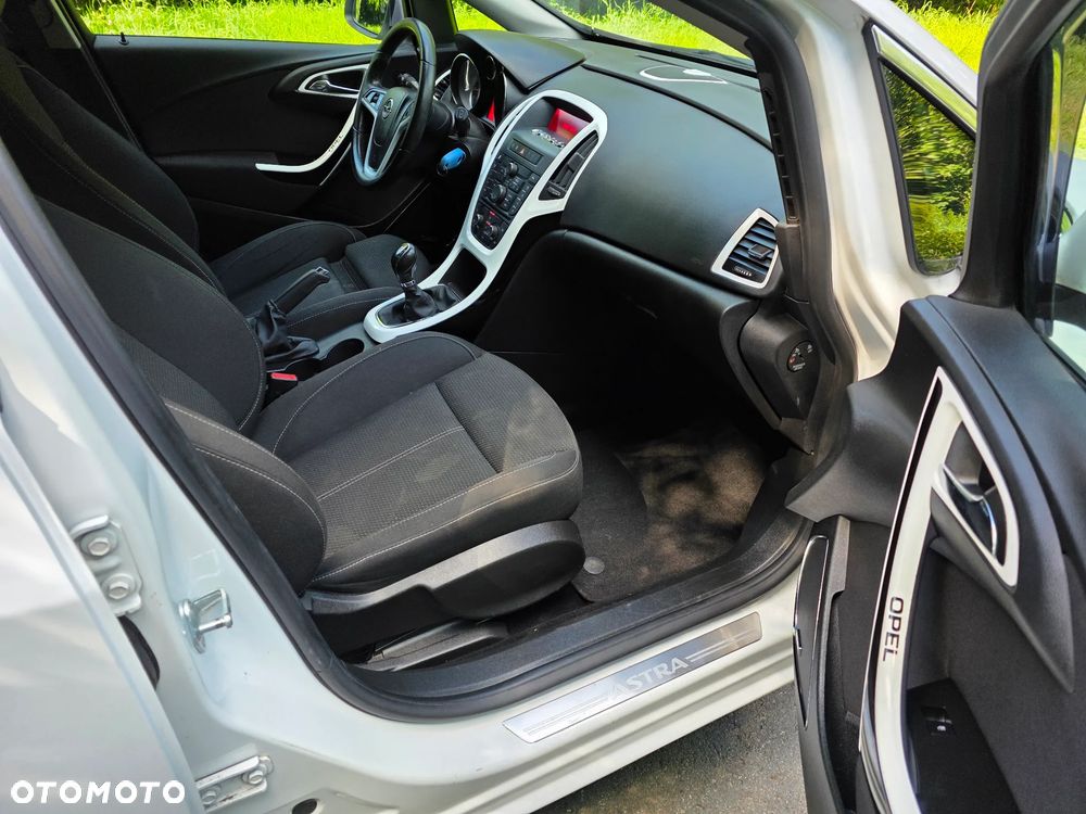 Opel Astra 1.4 T Sport EU6 - 11