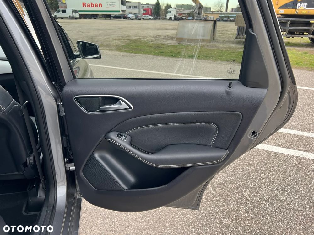 Mercedes-Benz Klasa B 180 (CDI) d BlueEff Edition - 26