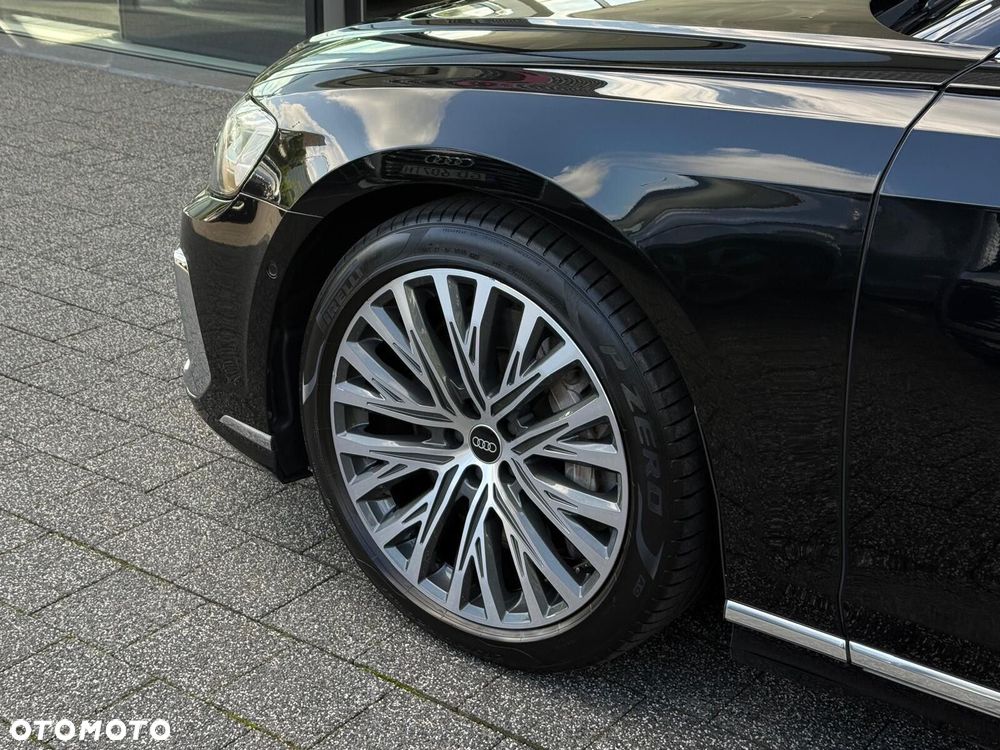 Audi A8 - 12