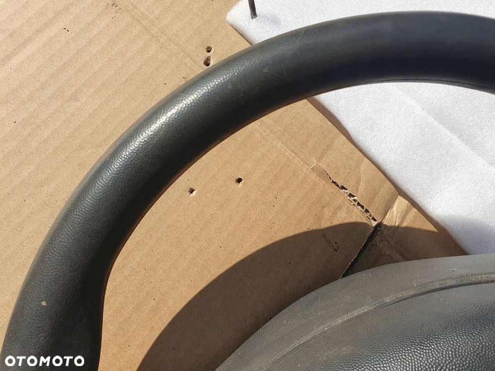 kierownica poduszka OPEL CORSA C 2001r. wersja 3 drzwi zużyta jak na foto - 2
