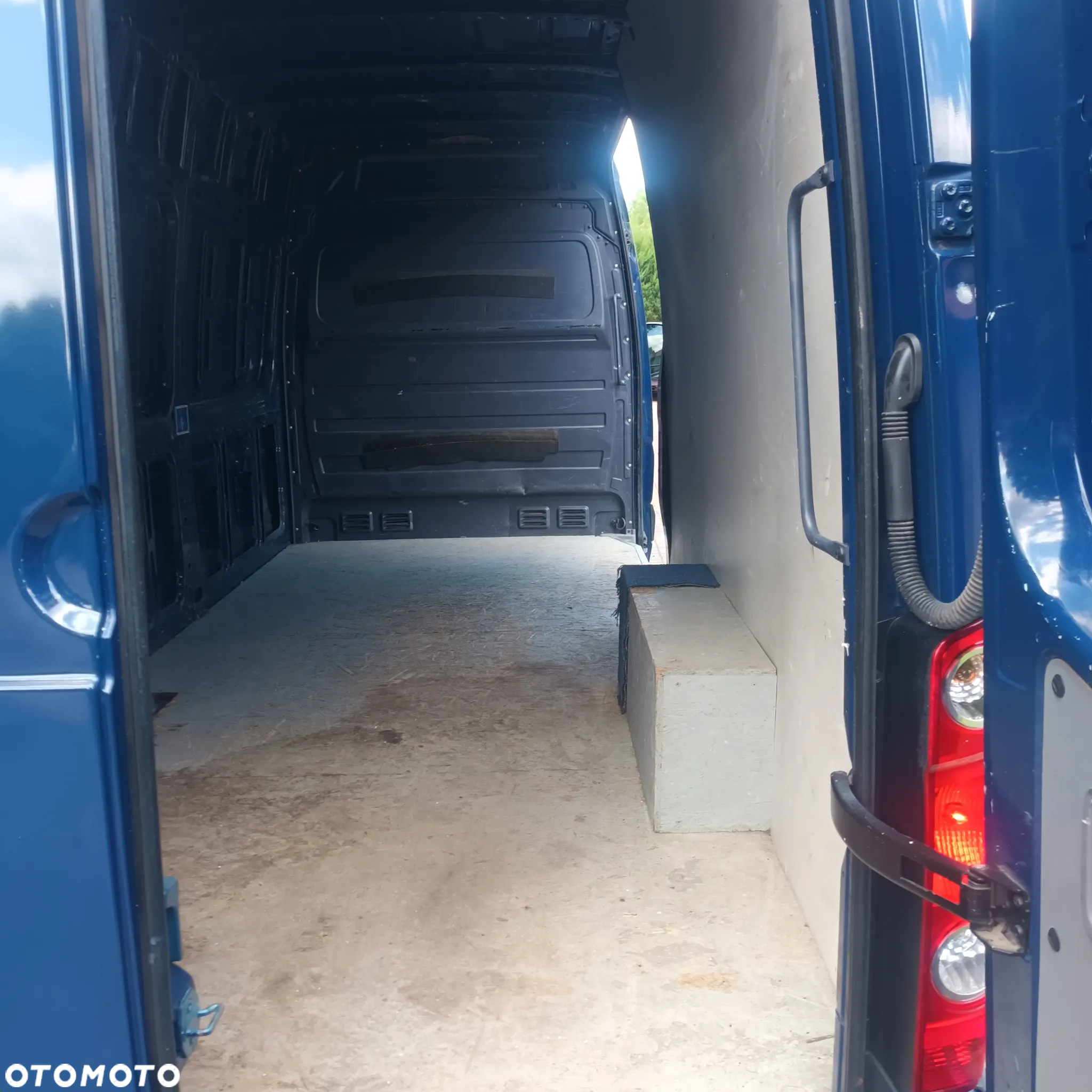 Volkswagen CRAFTER 2,5 TDI - 11