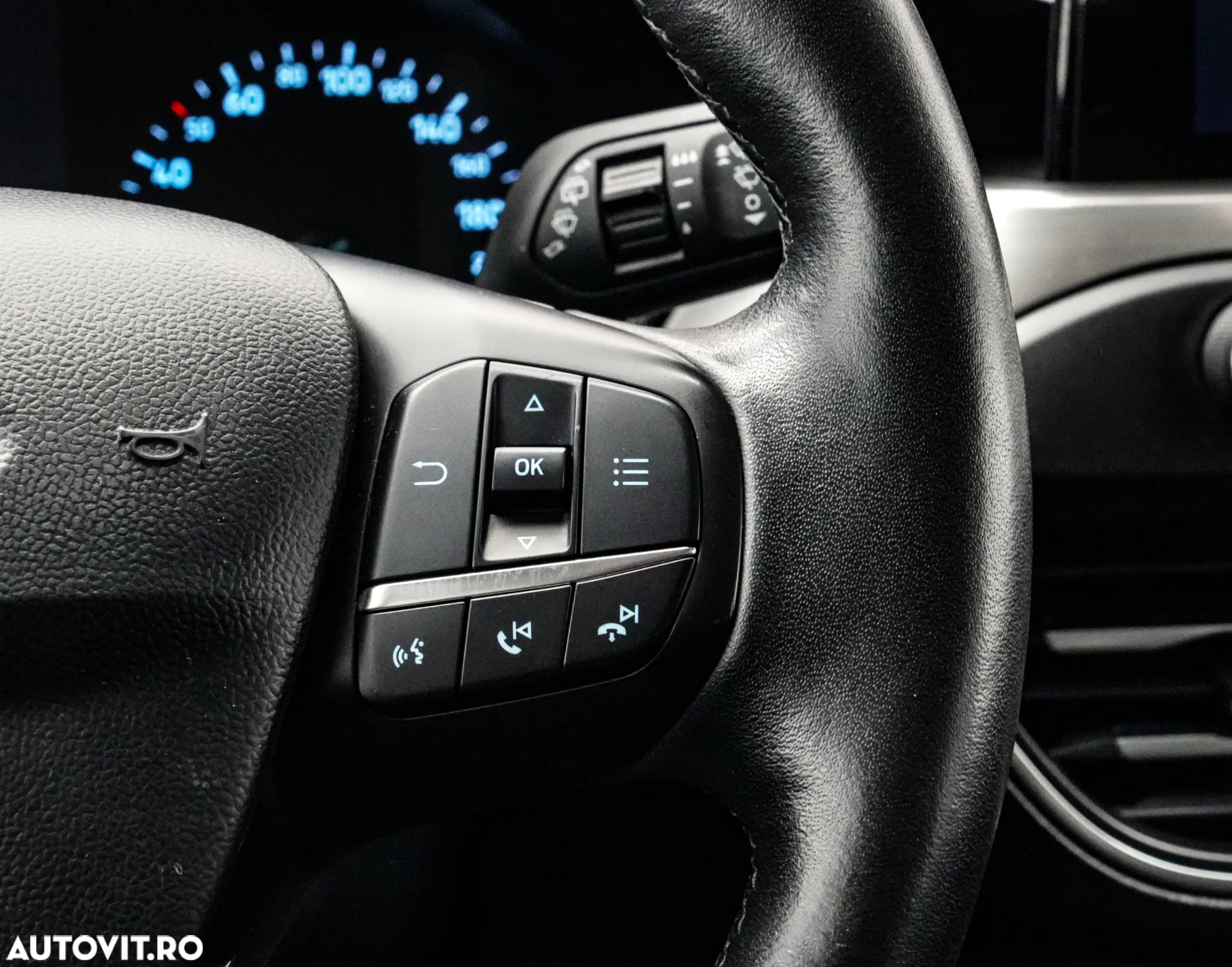 Ford Focus 2.0 EcoBlue Titanium Business - 23