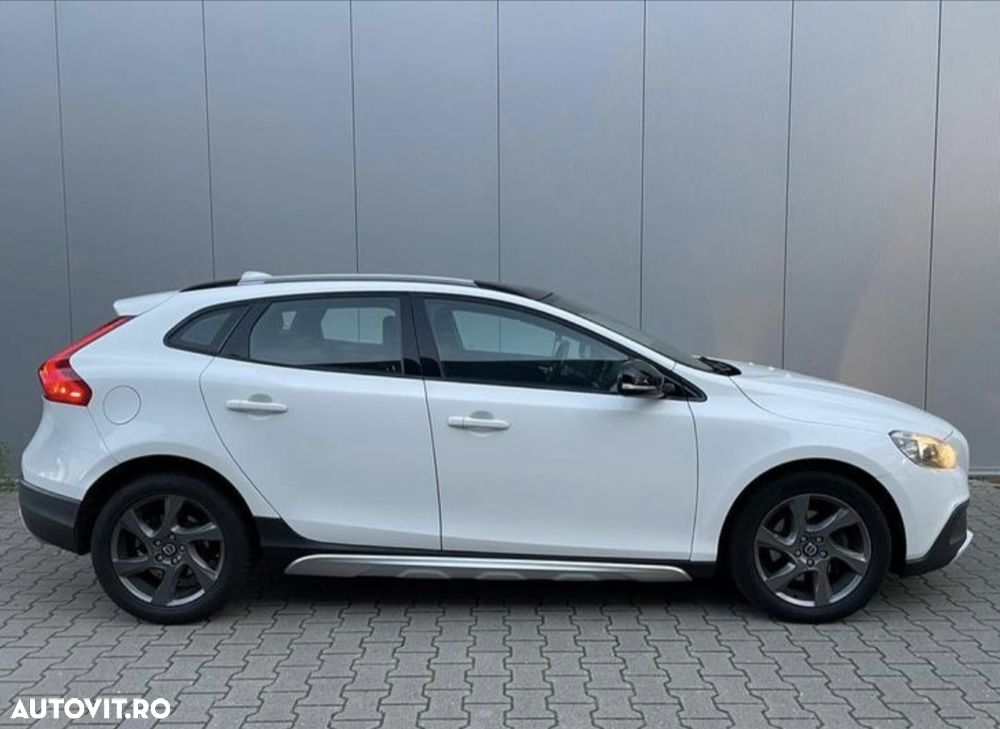 Volvo V40 Cross Country D2 Powershift Summum - 2