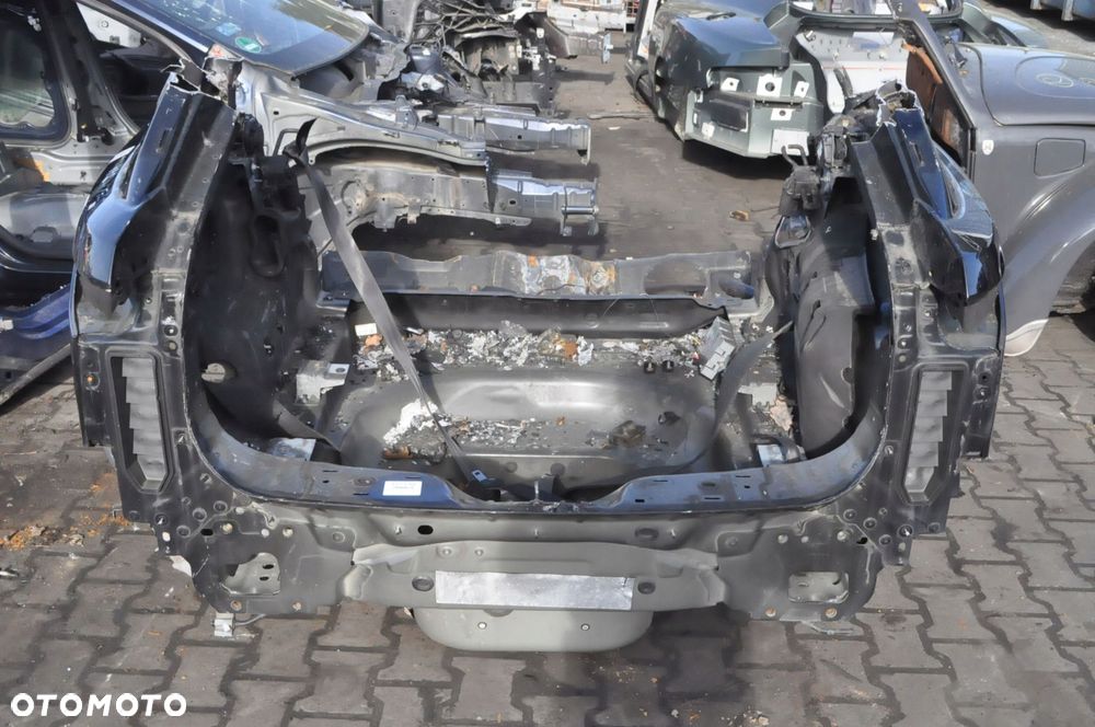 RANGE ROVER VELAR L560 CAŁY TYŁ DUPA PAS WANNA ĆWIARTKA - 1