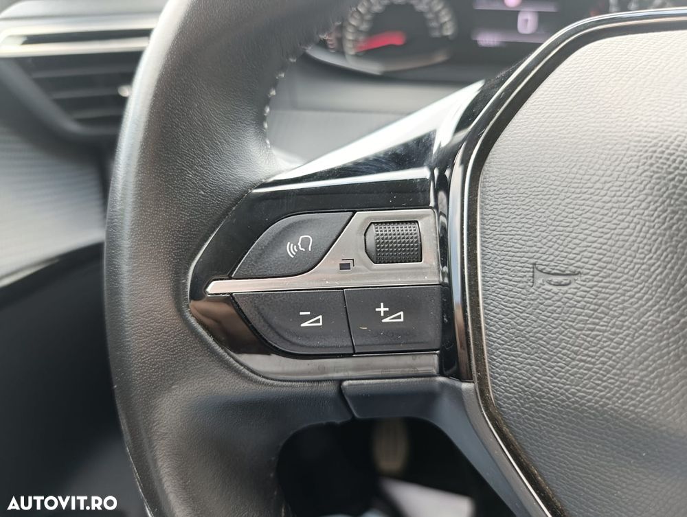 Peugeot 208 1.2 L PureTech STT Active Pack - 21