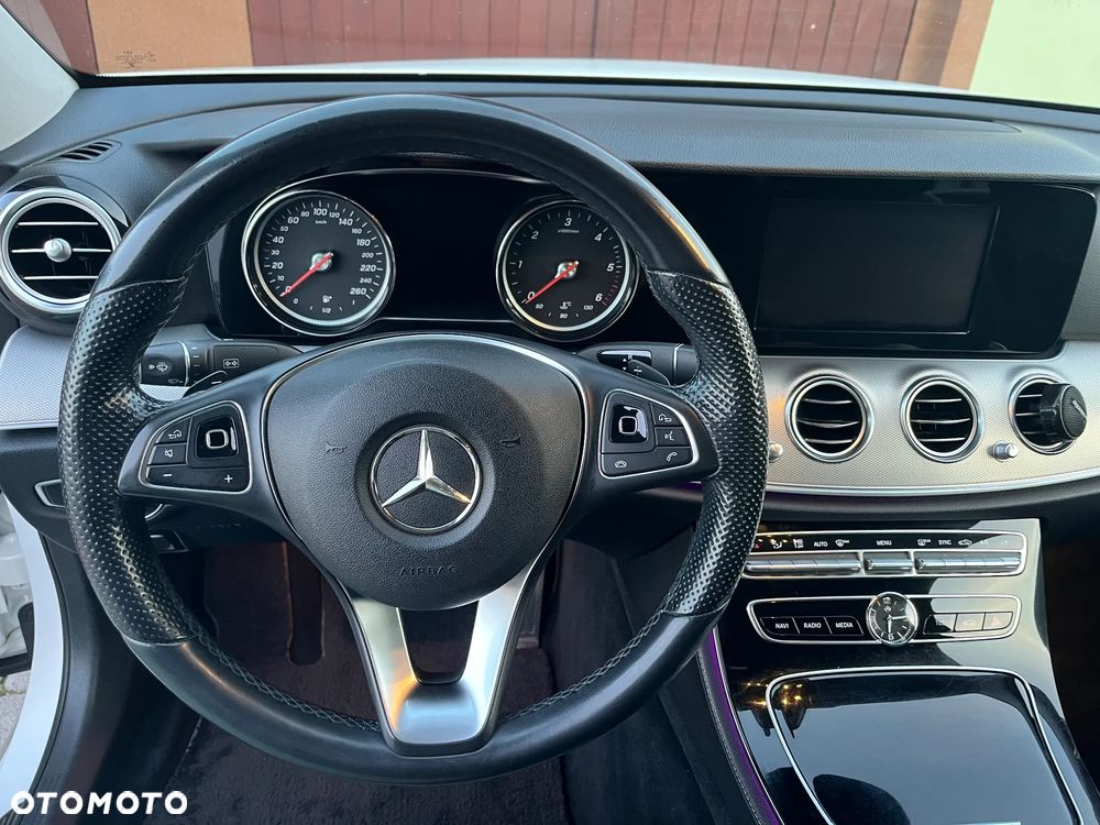 Mercedes-Benz Klasa E - 10