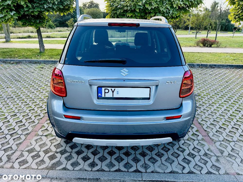 Suzuki SX4 1.6 Premium - 5