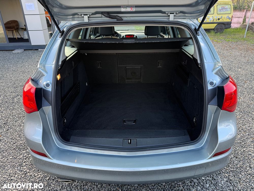 Opel Astra 1.4 Turbo Design Edition - 17