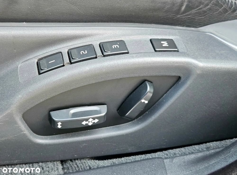 Volvo V70 D5 Summum - 21