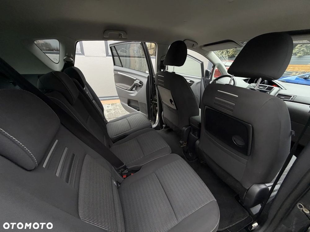 Toyota Verso 1.8 7-Sitzer Comfort - 17