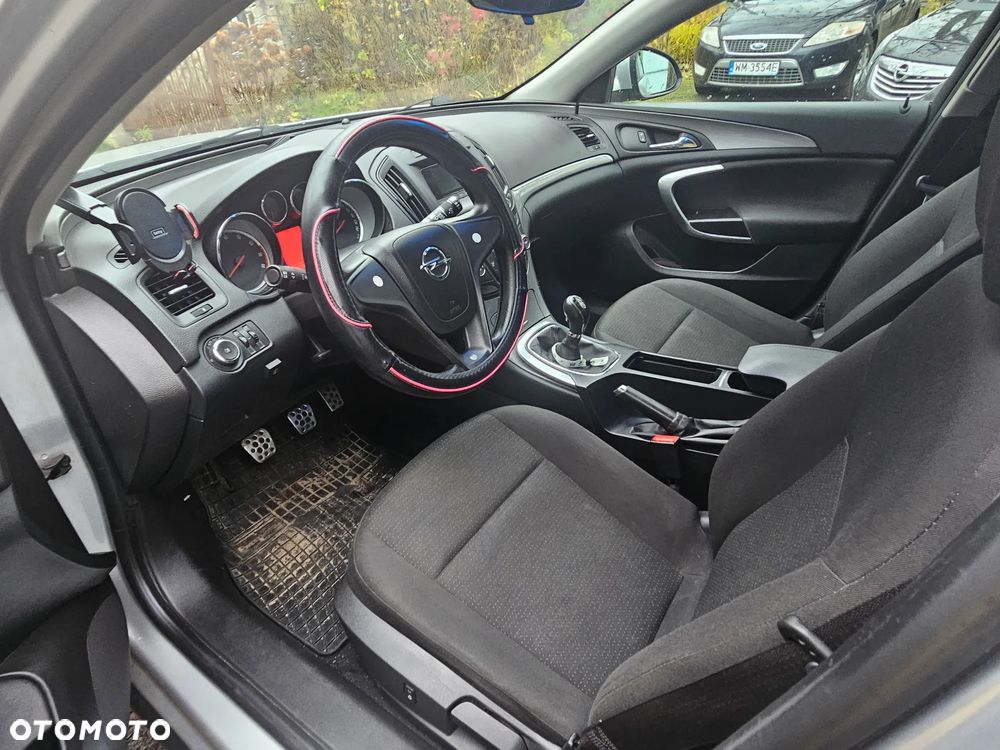 Opel Insignia 1.8 - 16