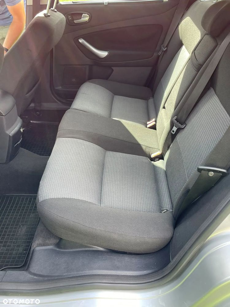 Ford Mondeo 2.0 TDCi Trend - 9