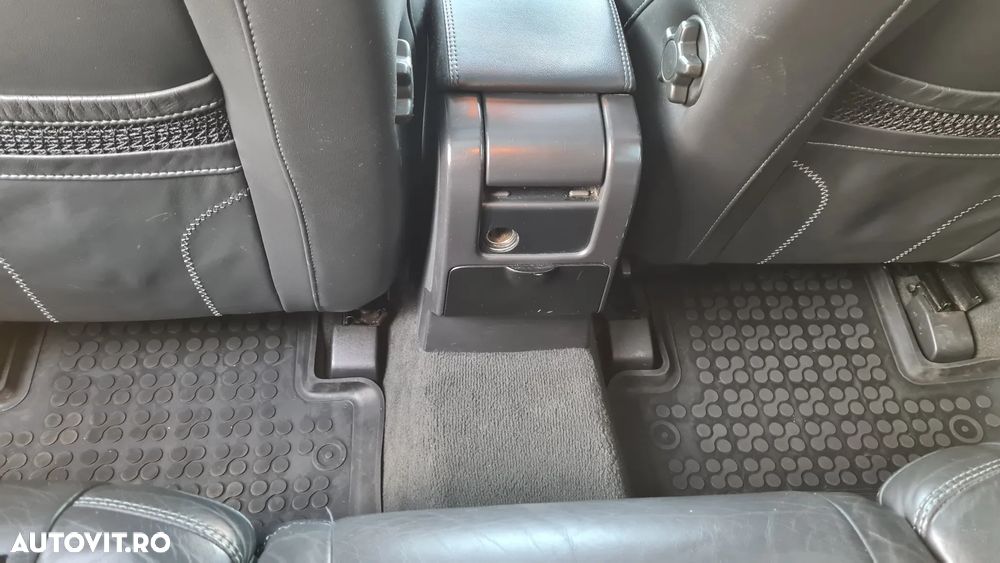 Volvo XC 60 D5AWD Ocean Race - 34