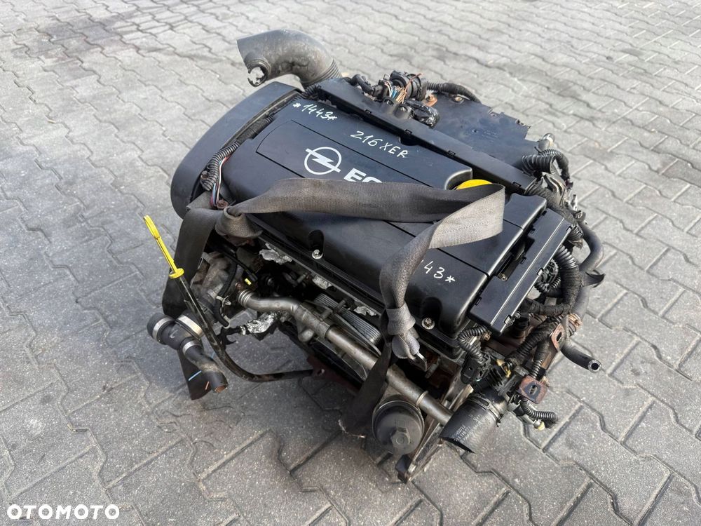 SILNIK 1.6 16V Z16XER OPEL ZAFIRA B 2009 - 1