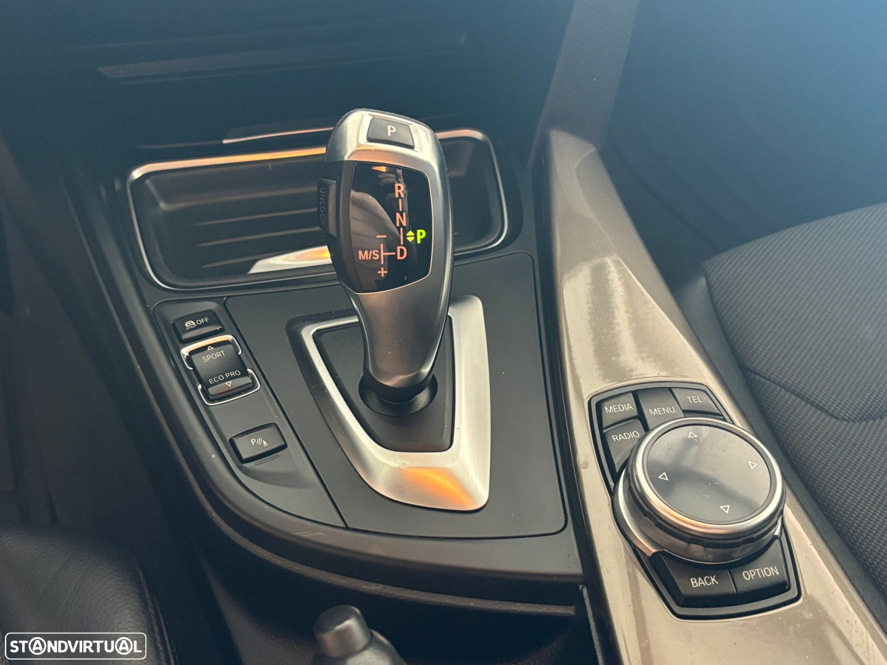 BMW 320 d Touring Auto Line Modern - 16