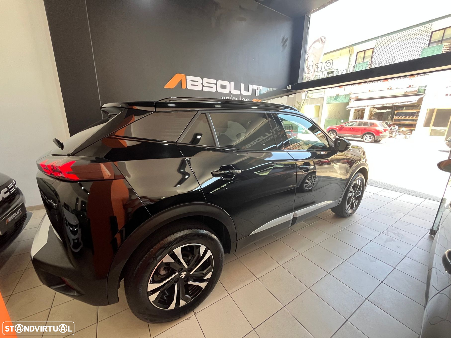 Peugeot 2008 1.5 BlueHDi GT EAT8 - 6
