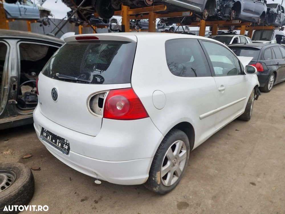 motor fara anexe cutie de viteze viteza manuala  5 trepte  timonerie  clapeta acceleratie alternator electromotor compresor clima rampa injectoare pompa abs frana tulumba  fuzeta etrier calaret punte spate jug motor Vw Golf 5, an 2008, motor 1.4 benzina, cod motor BUD, - 1