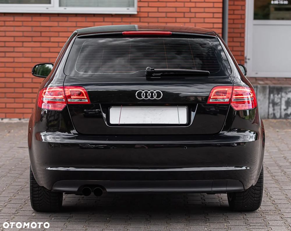 Audi A3 Sportback - 8