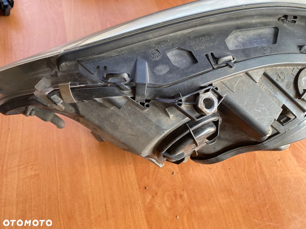 LAMPA PRZÓD PRZEDNIA PRAWA BMW SERIA 5 E60 E61 162396 15876100LI - 15