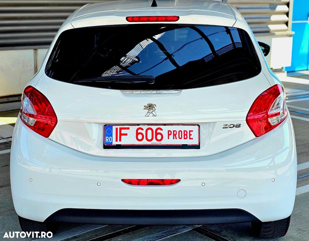 Peugeot 208 82 VTI Allure - 13