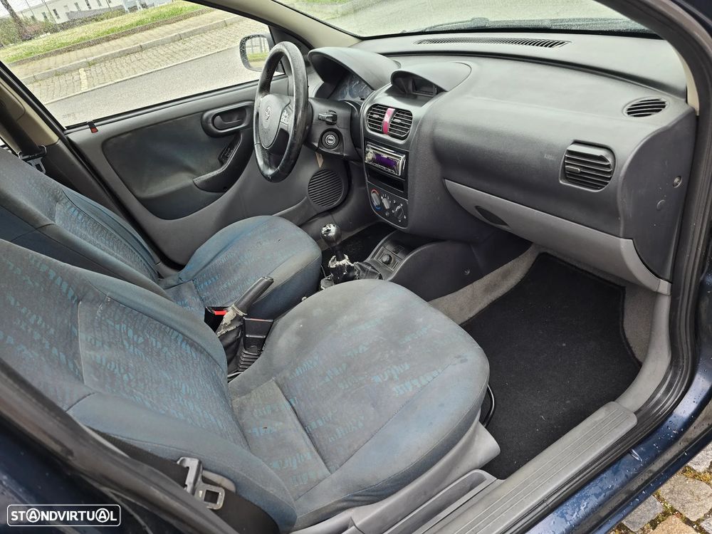 Opel Corsa 1.7 DTi 16V Confort - 19