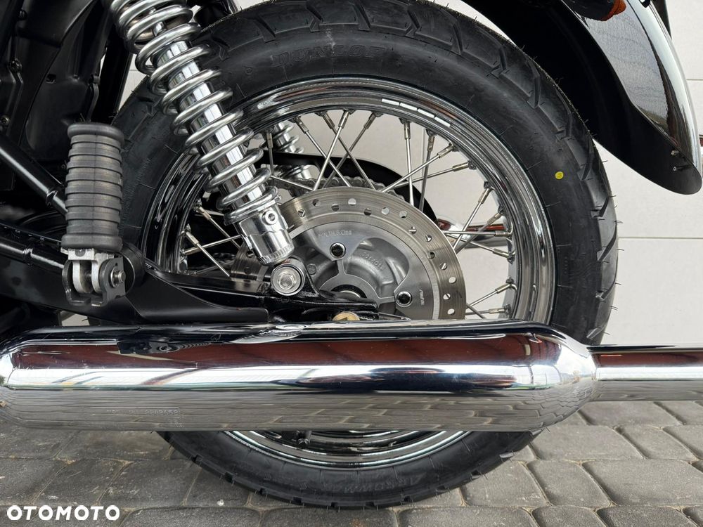 Triumph Bonneville - 35