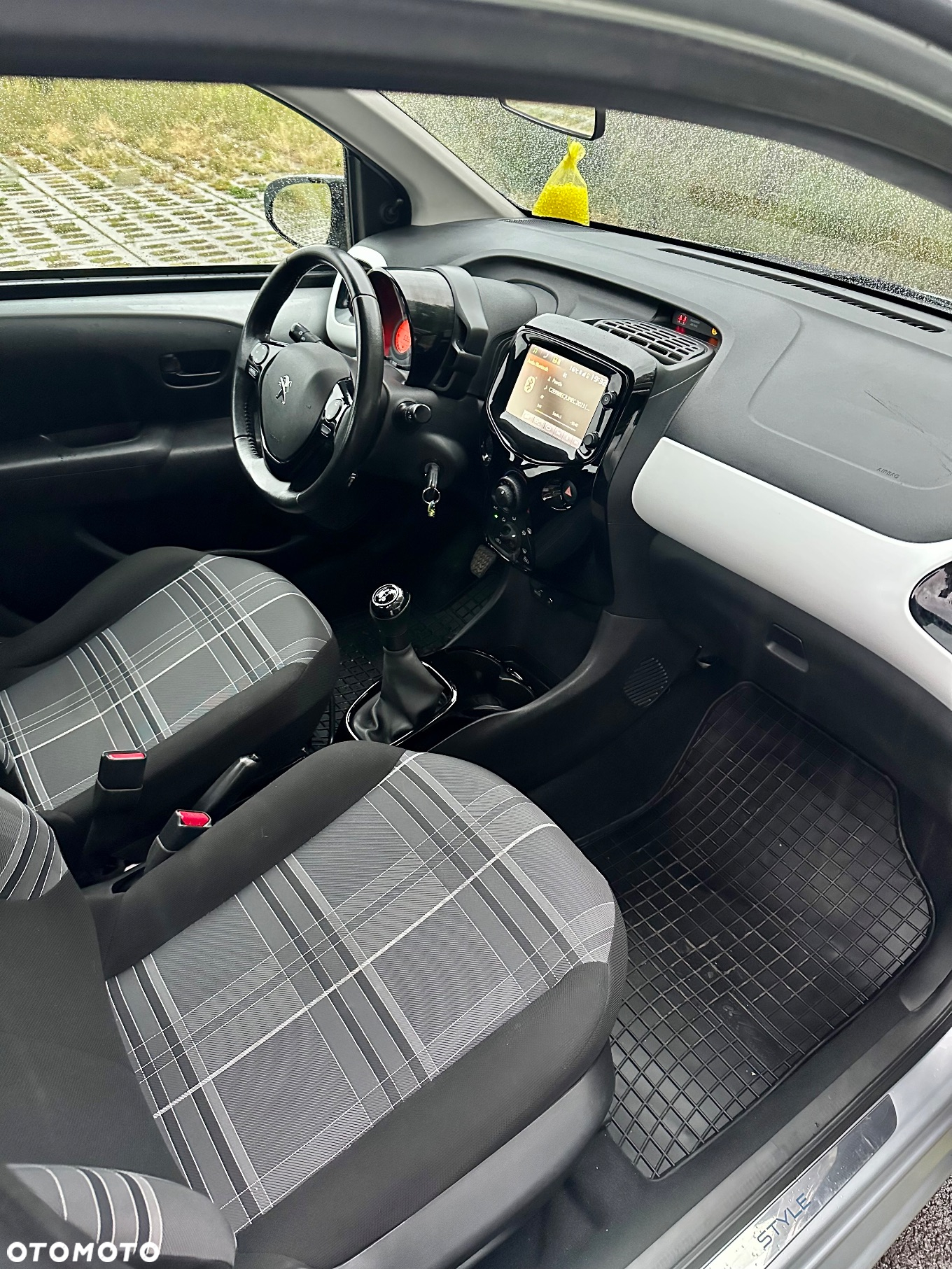 Peugeot 108 PureTech 82 Style - 14