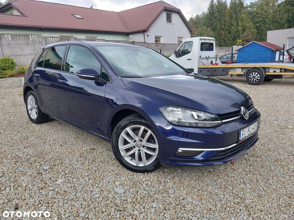 Volkswagen Golf - 10