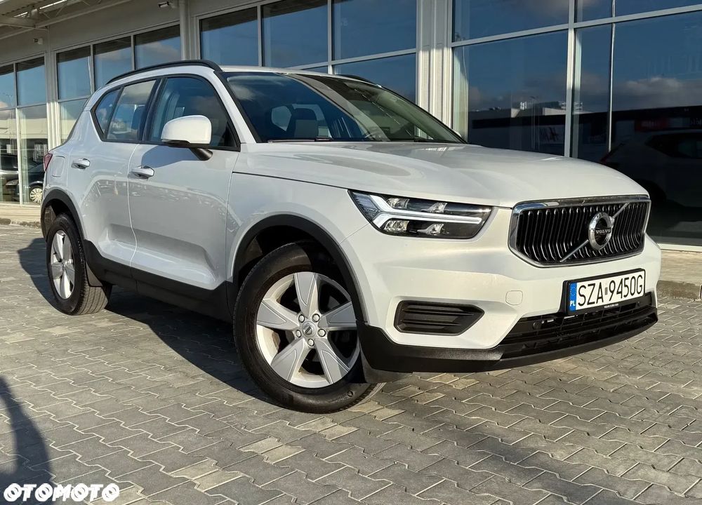 Volvo XC 40 T2 Momentum Core - 28