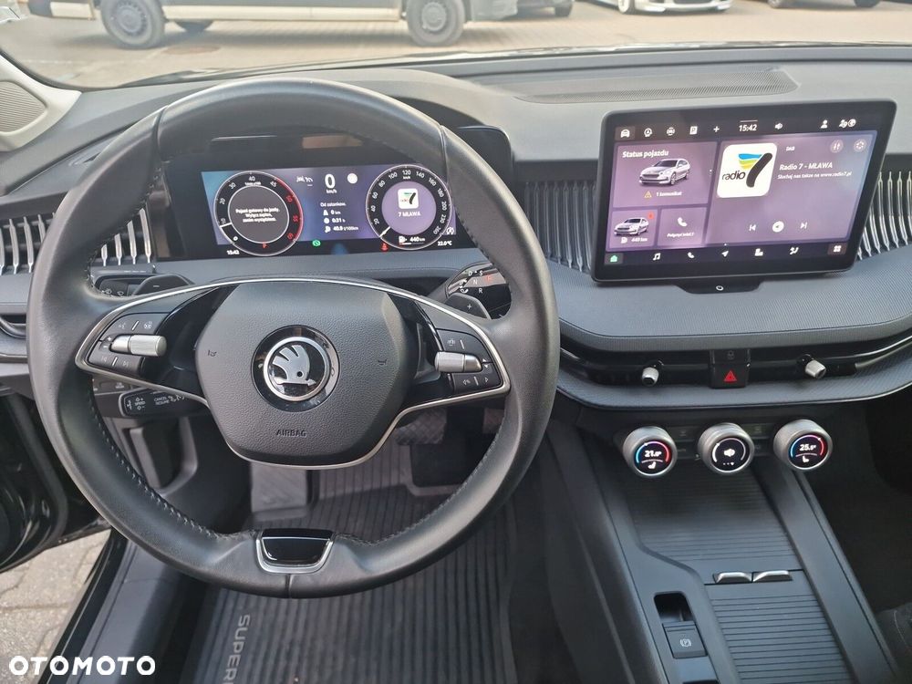 Skoda Superb 2.0 TDI SCR Essence DSG - 14