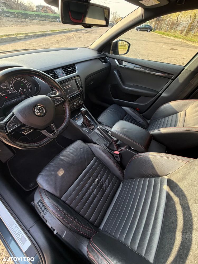 Skoda Octavia 2.0 TDI DSG RS - 14