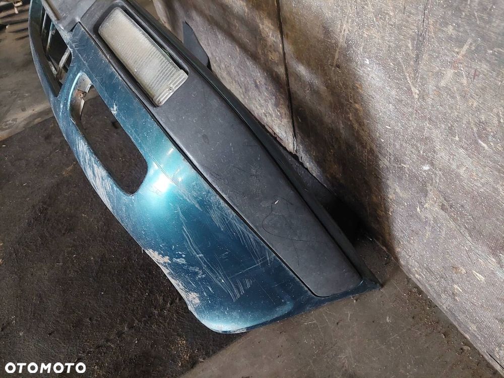 CHŁODNICA WODY + LAMPA LEWY PRZÓD + PRAWY PRZÓD KOMPLET AUDI 80 B4 - 6