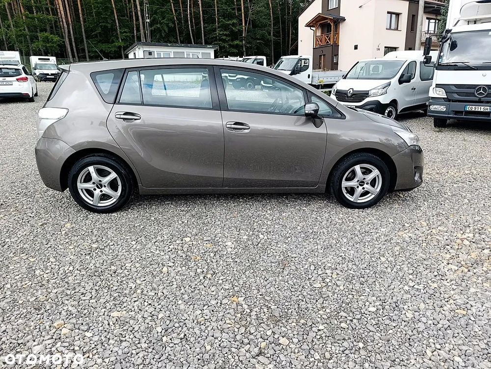 Toyota Verso 1.6 Sprint EU6 - 9