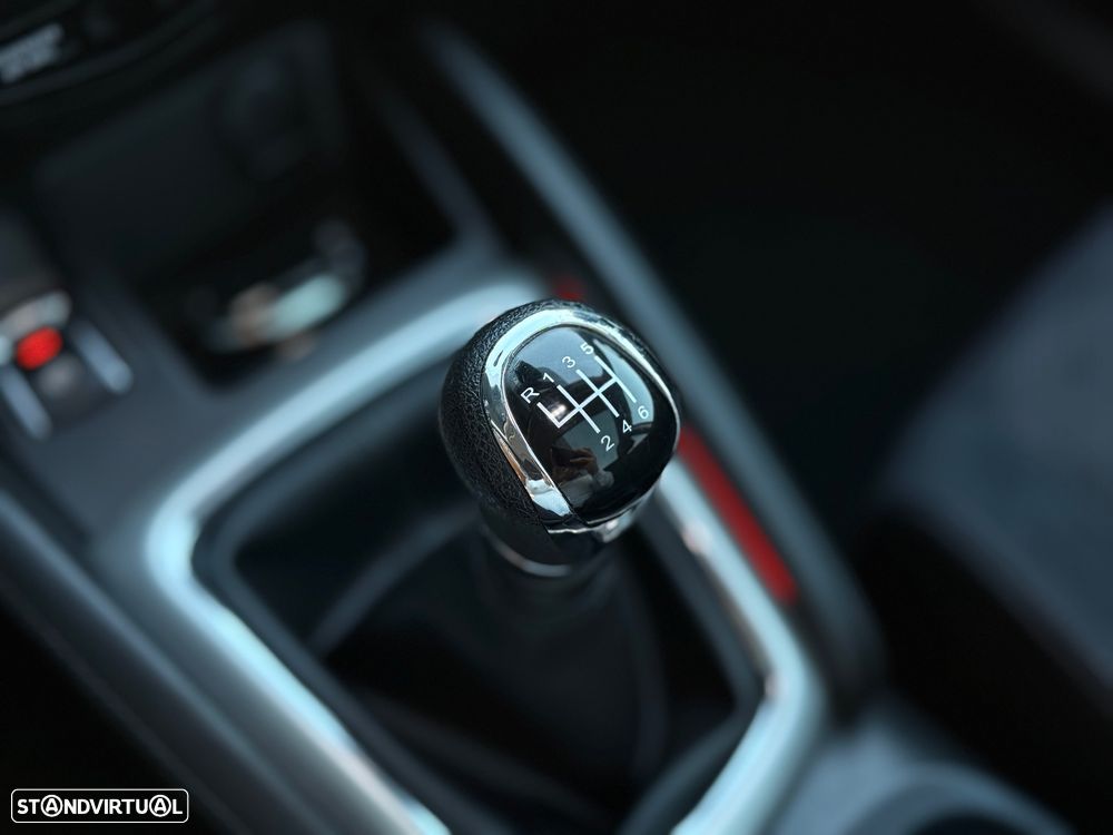 Nissan Qashqai 1.5 dCi N-Connecta 18 - 11